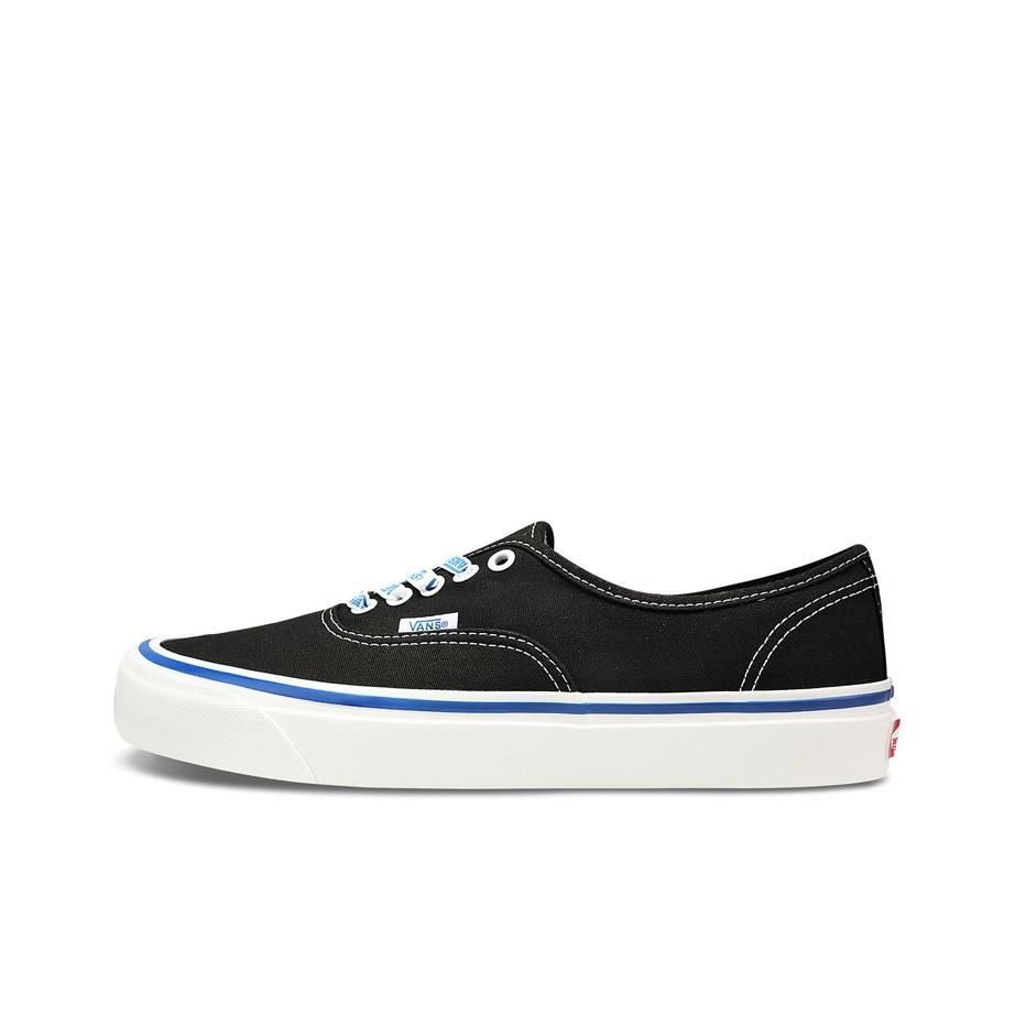 Vans Shoes Authentic - حذاء فانز أوثنتيك للتزلج للجنسين منخفض